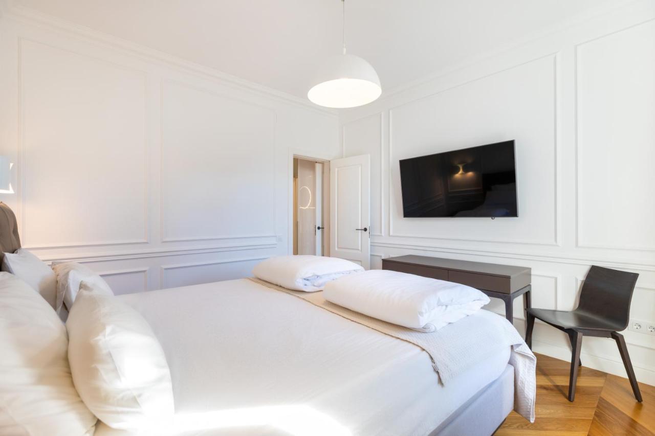 Majestic 4Br/4Bath Apartment In Sagrada Familia Area Барселона Экстерьер фото