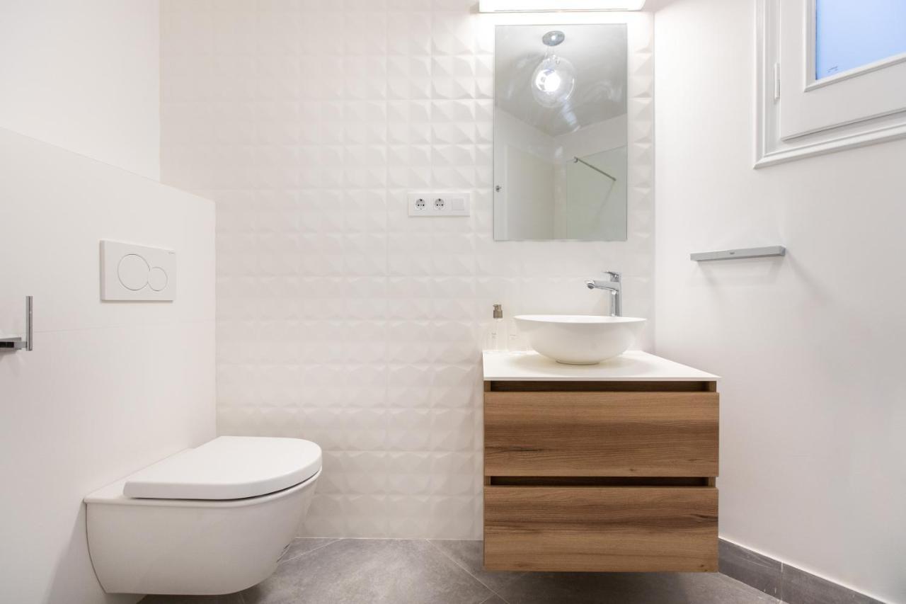 Majestic 4Br/4Bath Apartment In Sagrada Familia Area Барселона Экстерьер фото